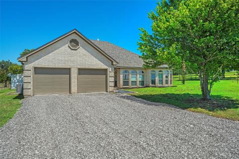 1434 County Road 3540 Paradise TX 76073