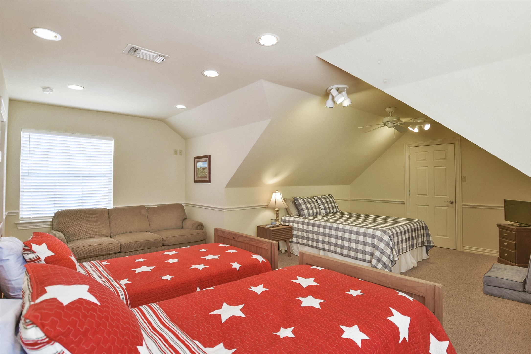 2208 Waters Edge Drive Granbury TX 76048