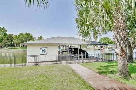 2208 Waters Edge Drive Granbury TX 76048