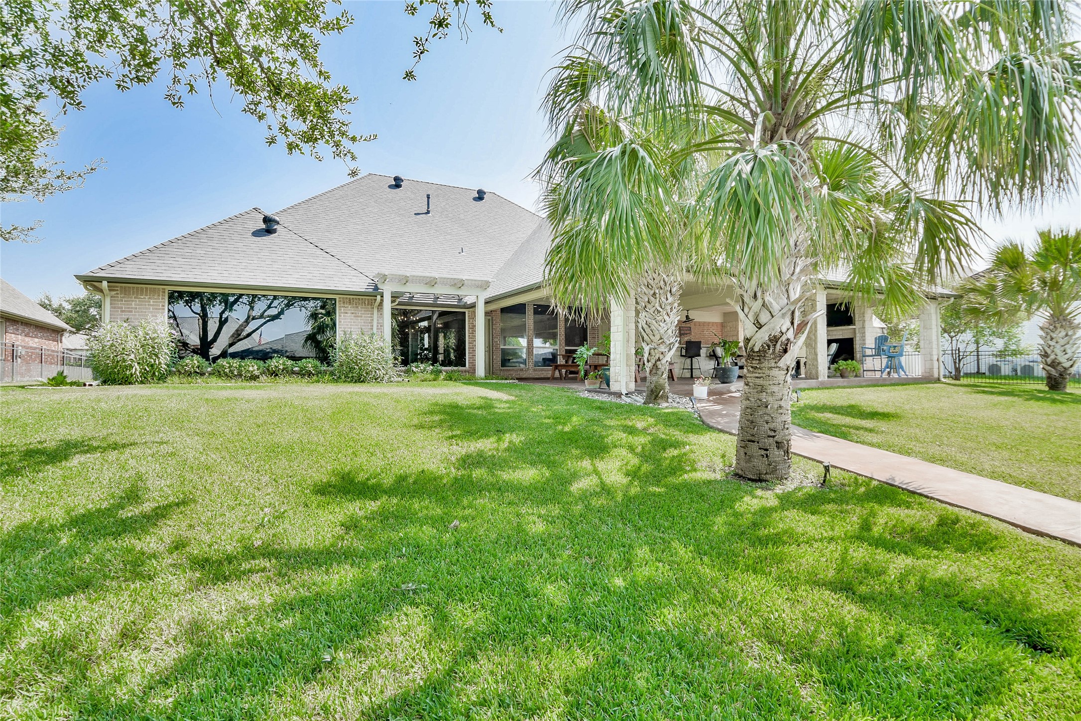 2208 Waters Edge Drive Granbury TX 76048