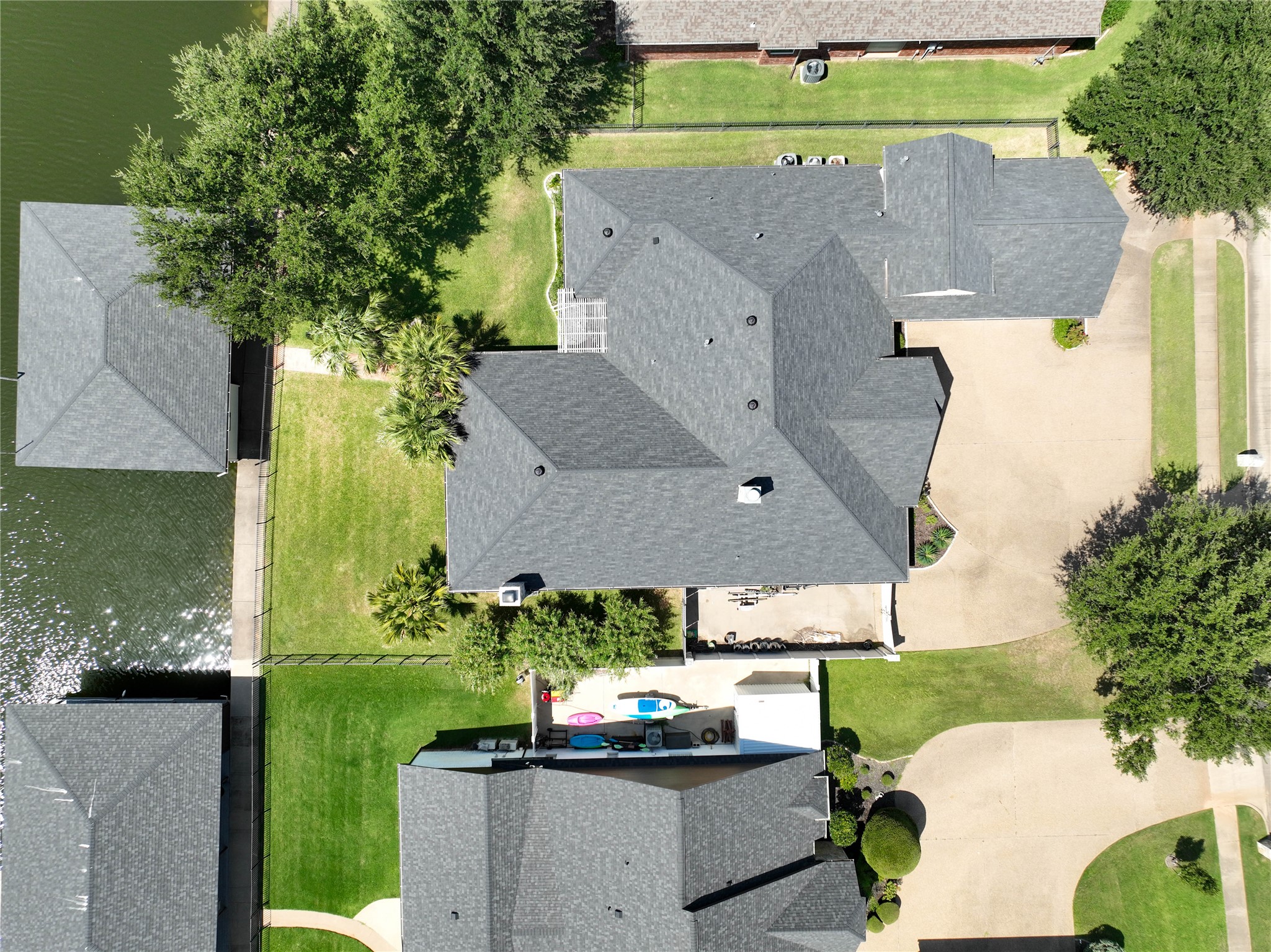 2208 Waters Edge Drive Granbury TX 76048