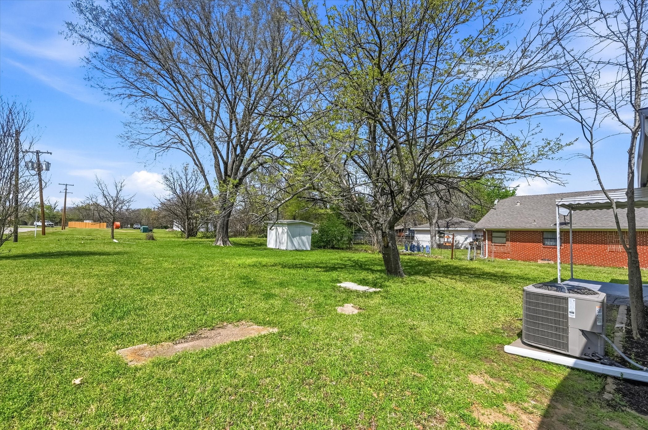 105 E Ard Street Seagoville TX 75159