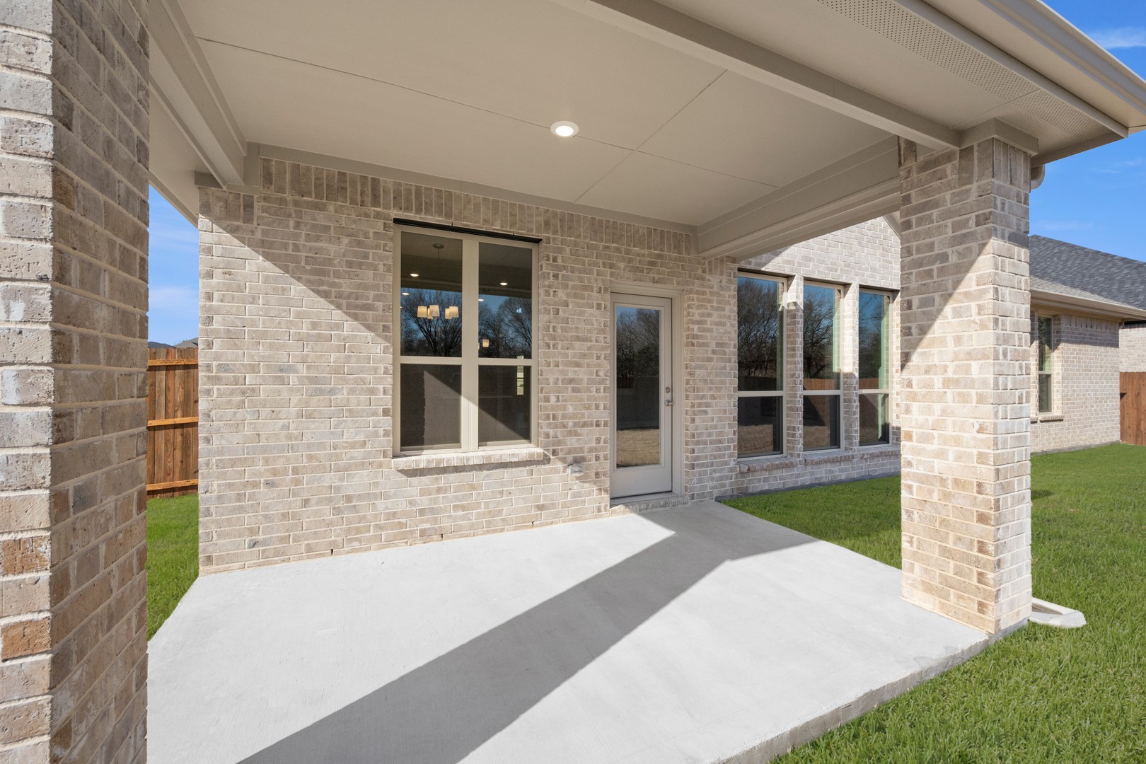931 Richard Pittmon Drive Desoto TX 75115