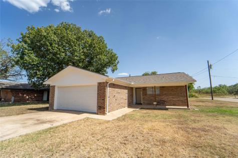 1317 Hunters Glen Street Breckenridge TX 76424