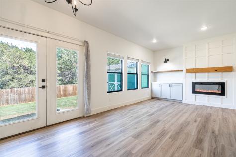 924 Arkansas River Drive Granbury TX 76048