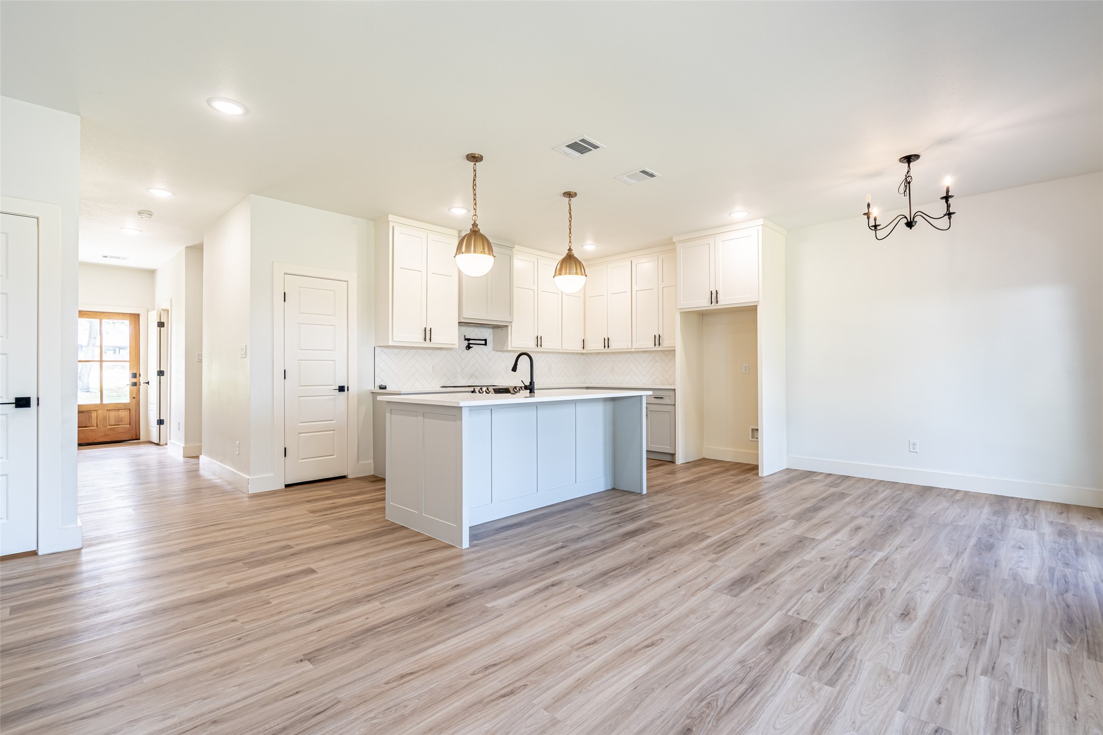 924 Arkansas River Drive Granbury TX 76048