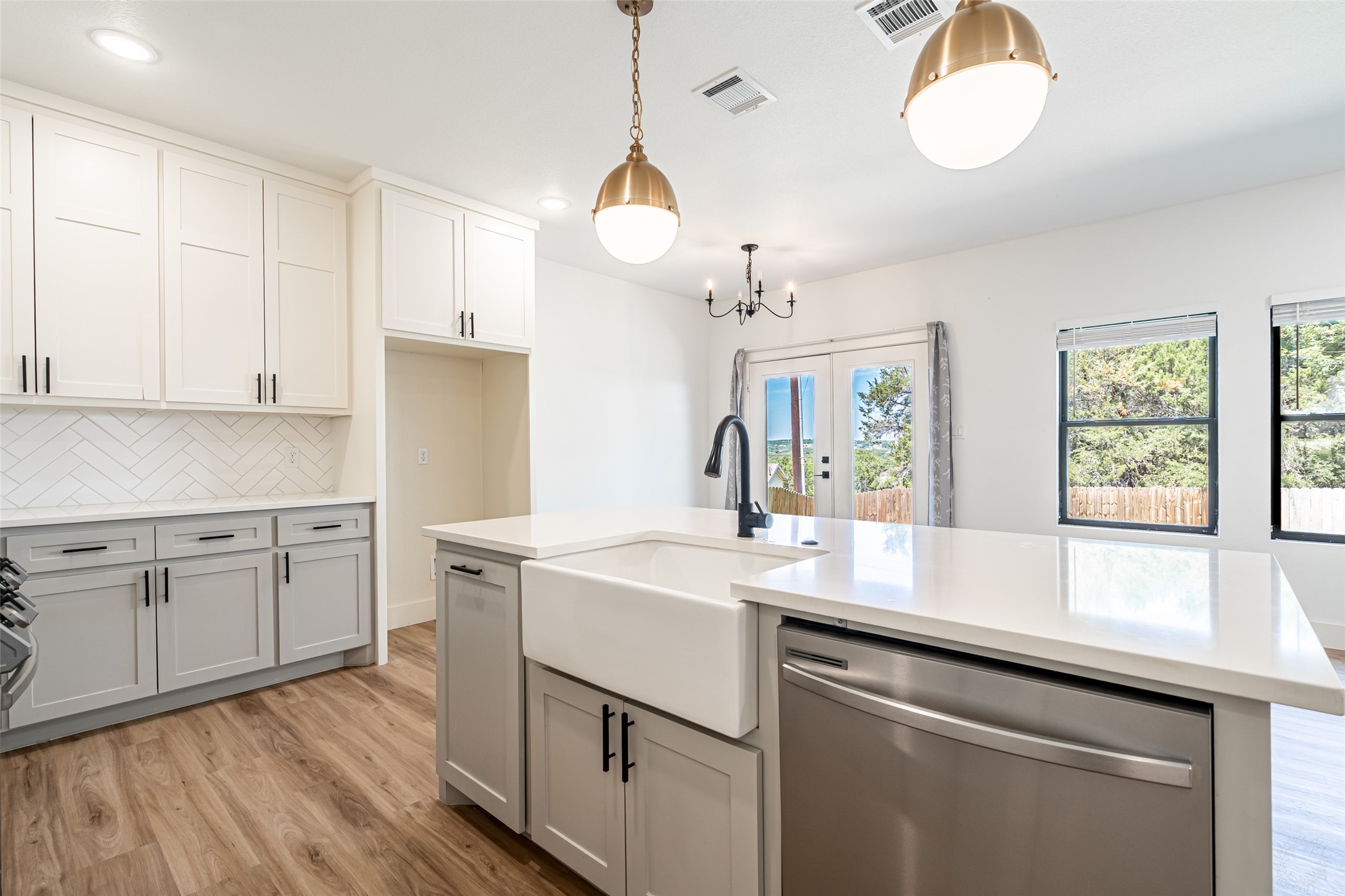 924 Arkansas River Drive Granbury TX 76048