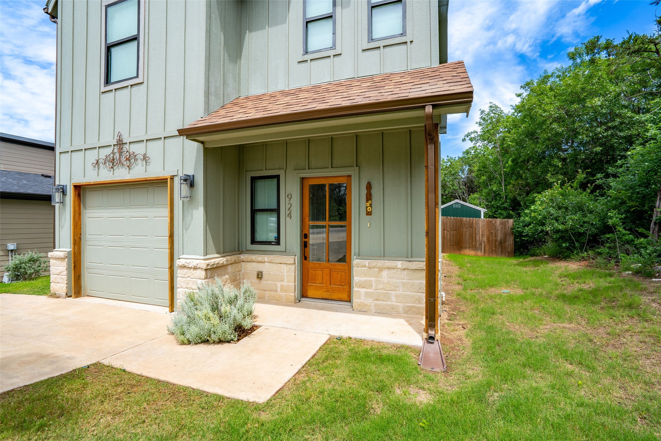 924 Arkansas River Drive Granbury TX 76048