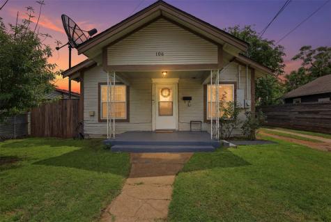 106 May Avenue Cleburne TX 76031