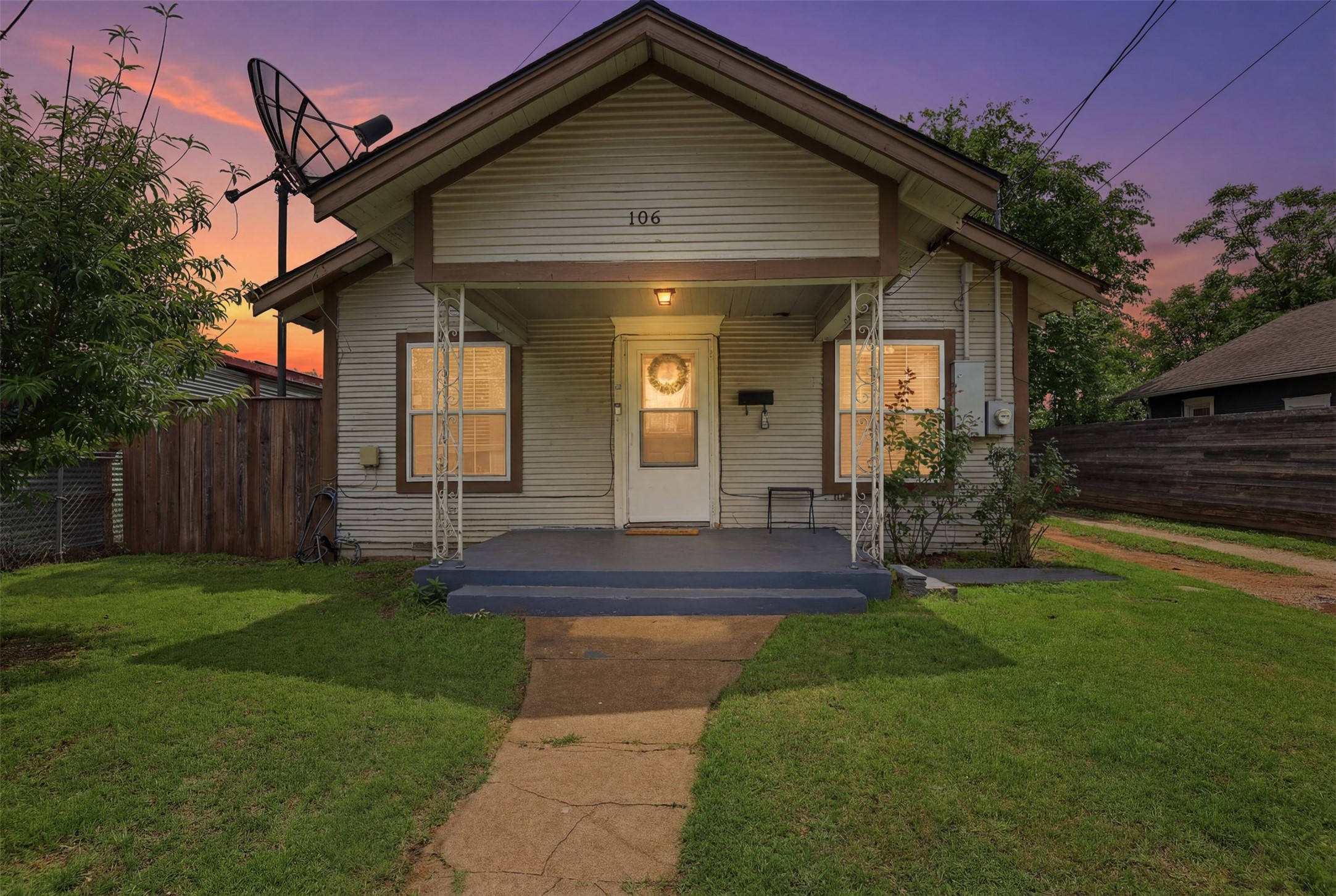 106 May Avenue Cleburne TX 76031