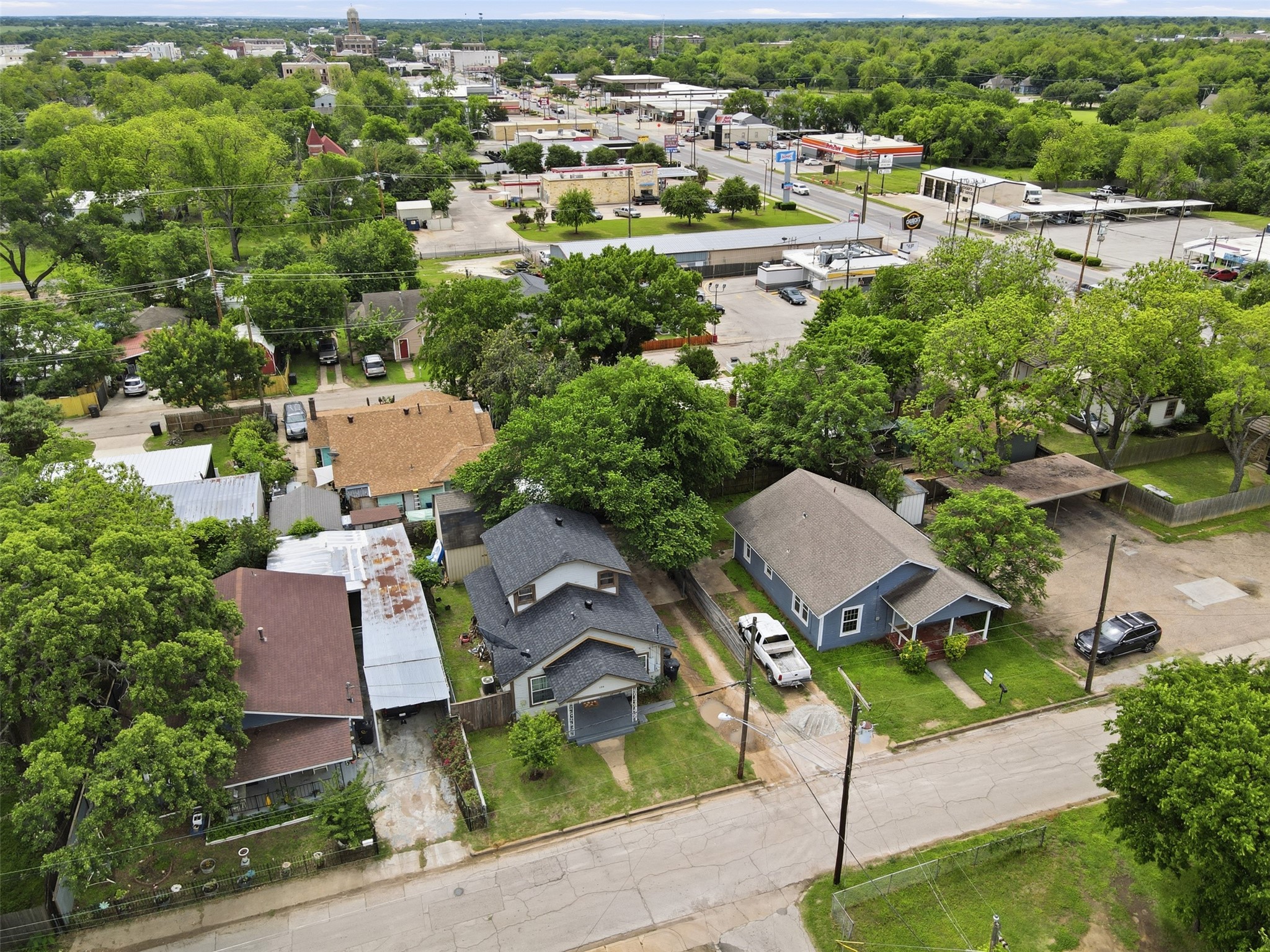 106 May Avenue Cleburne TX 76031