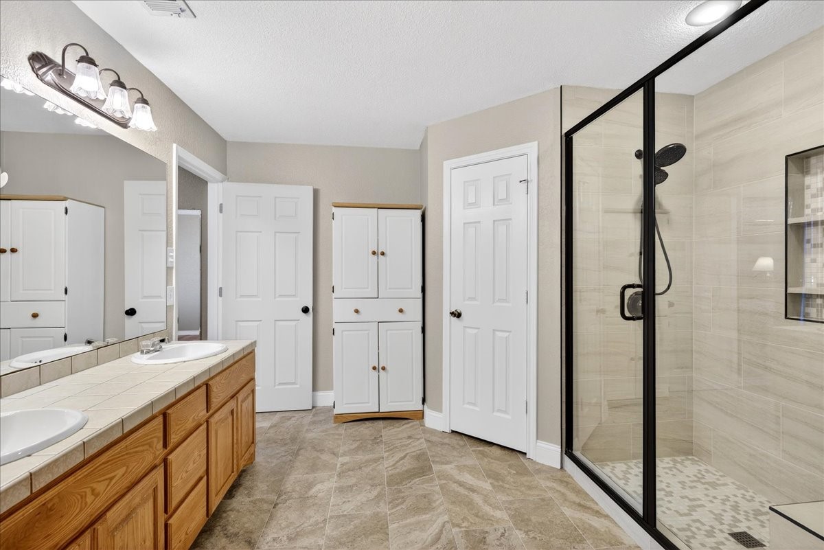110 Memorial Drive Gun Barrel City TX 75156