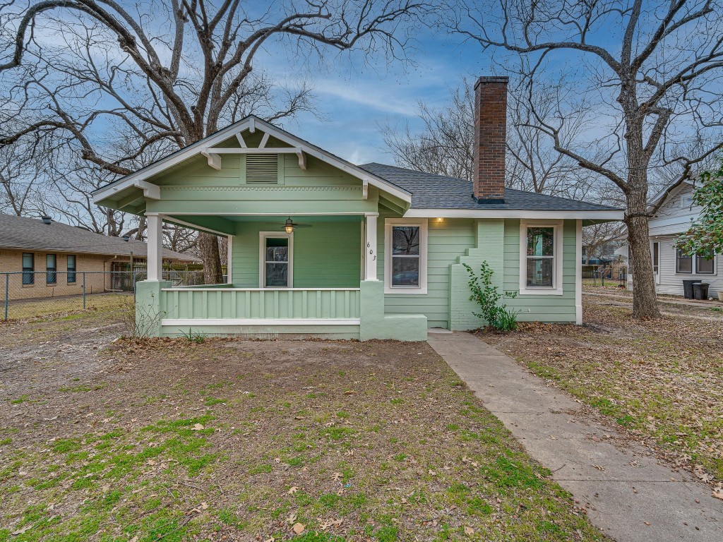 603 N Mckinney Street Ennis TX 75119