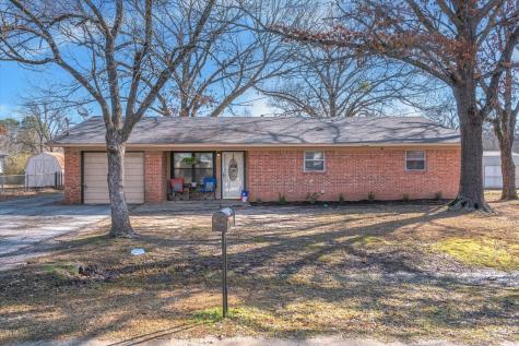 1102 N Florence Street Grand Saline TX 75140