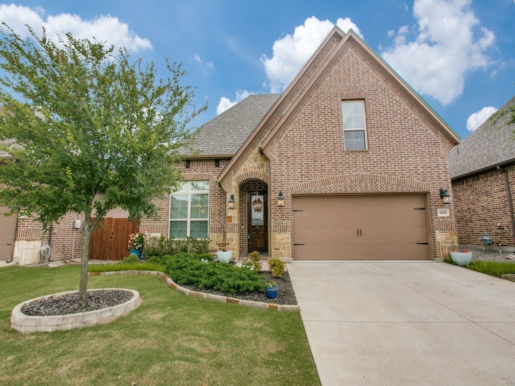 1808 Halifax Street Roanoke TX 76262