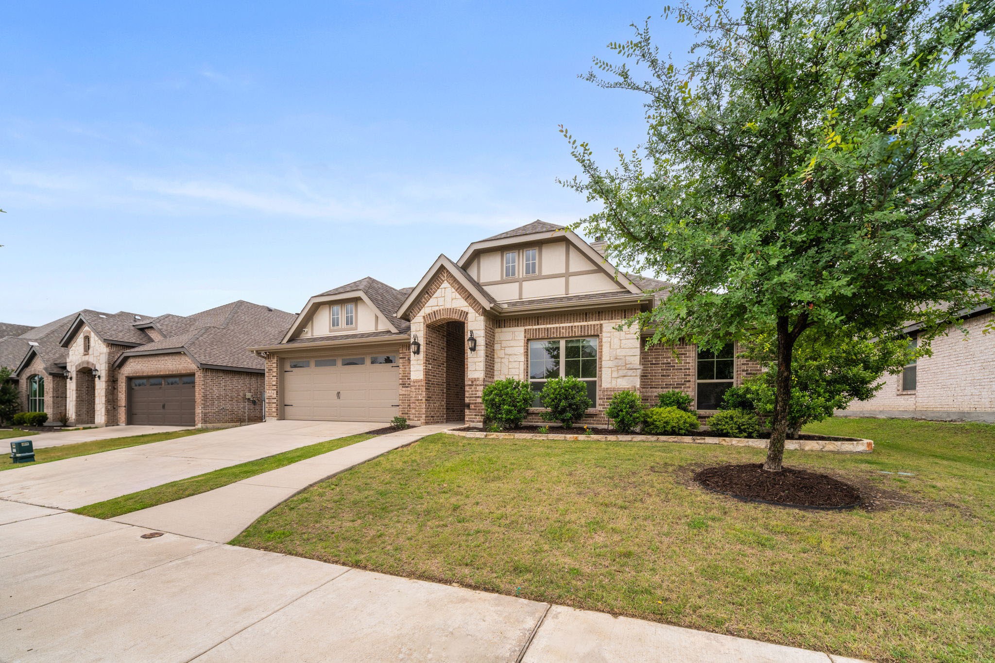 342 Wolf Creek Drive Waxahachie TX 75165
