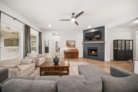 342 Wolf Creek Drive Waxahachie TX 75165