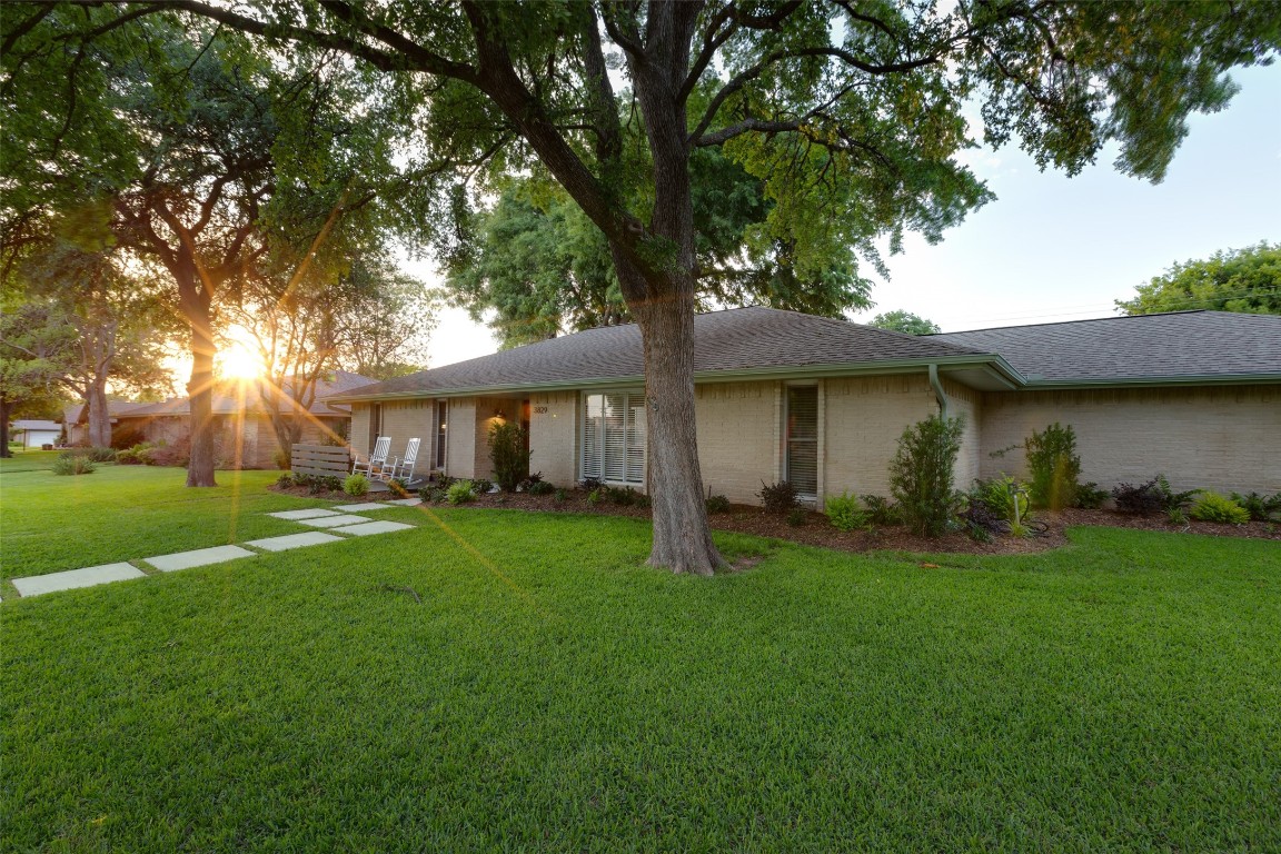 3829 Crown Shore Drive Dallas TX 75244