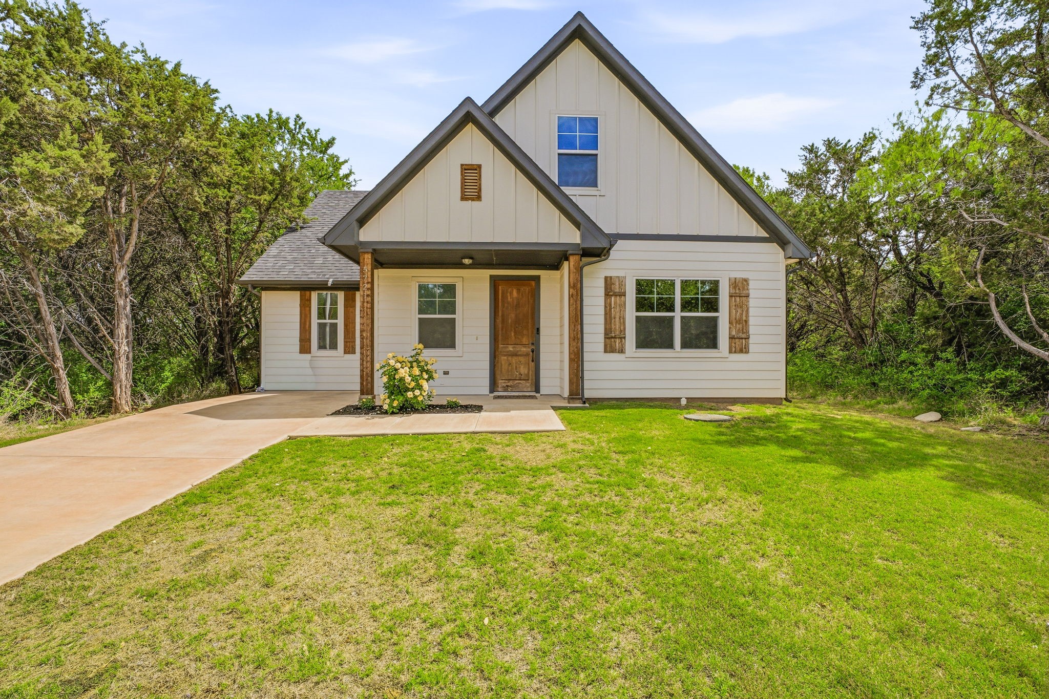 5721 San Jacinto Drive Granbury TX 76048