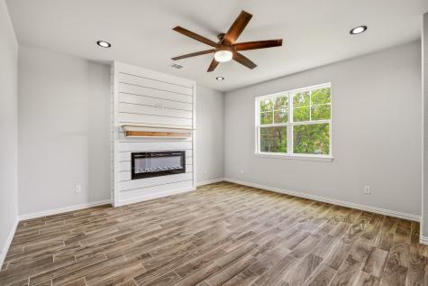 5721 San Jacinto Drive Granbury TX 76048