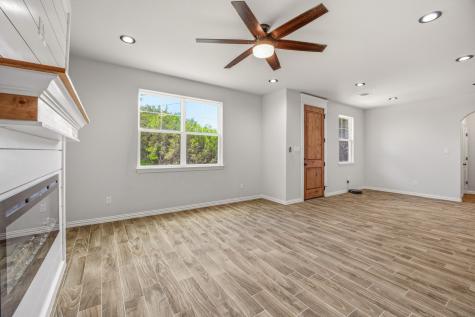 5721 San Jacinto Drive Granbury TX 76048