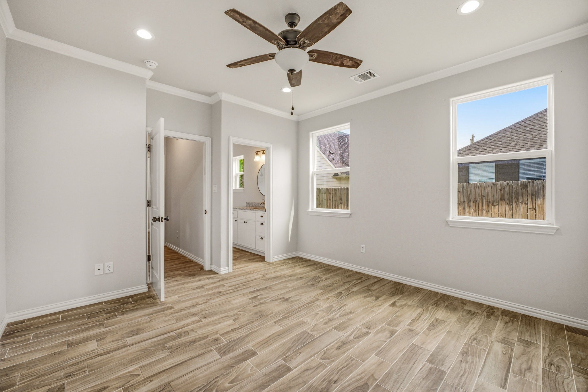 5721 San Jacinto Drive Granbury TX 76048