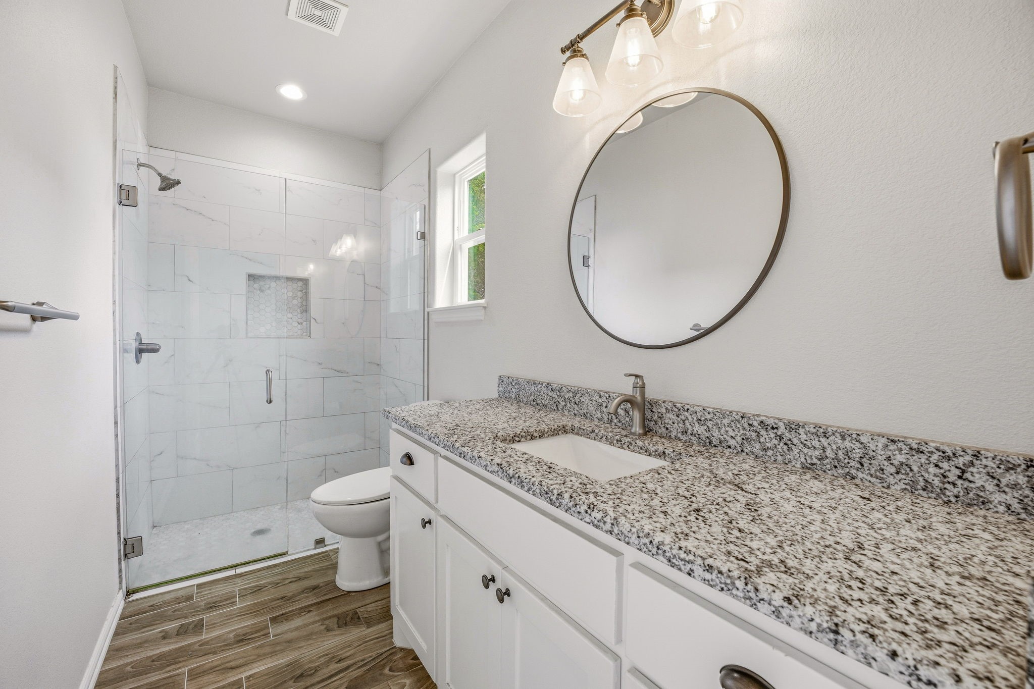 5721 San Jacinto Drive Granbury TX 76048