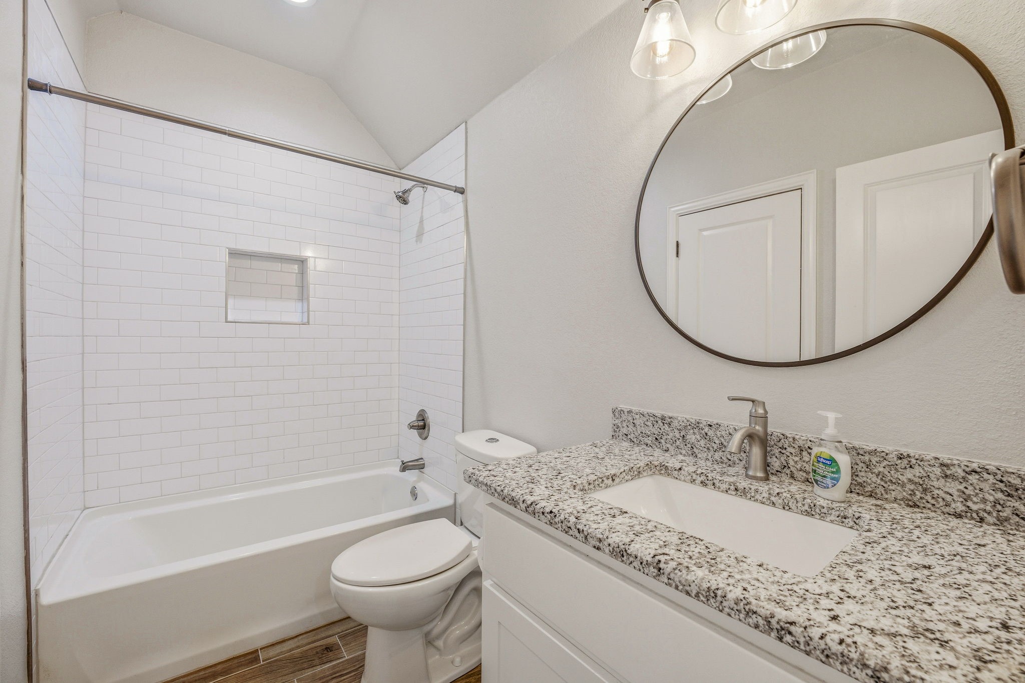 5721 San Jacinto Drive Granbury TX 76048