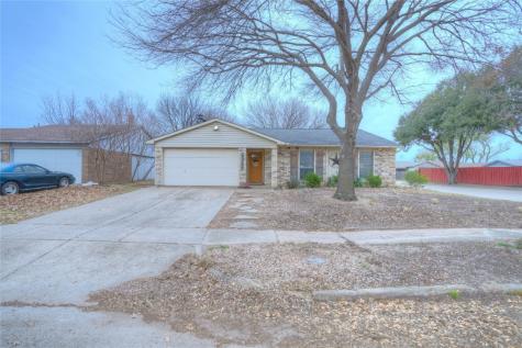 1137 Santa Fe Trail Grand Prairie TX 75052