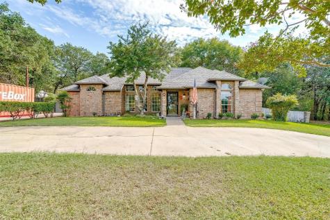 8045 Person Street Azle TX 76020