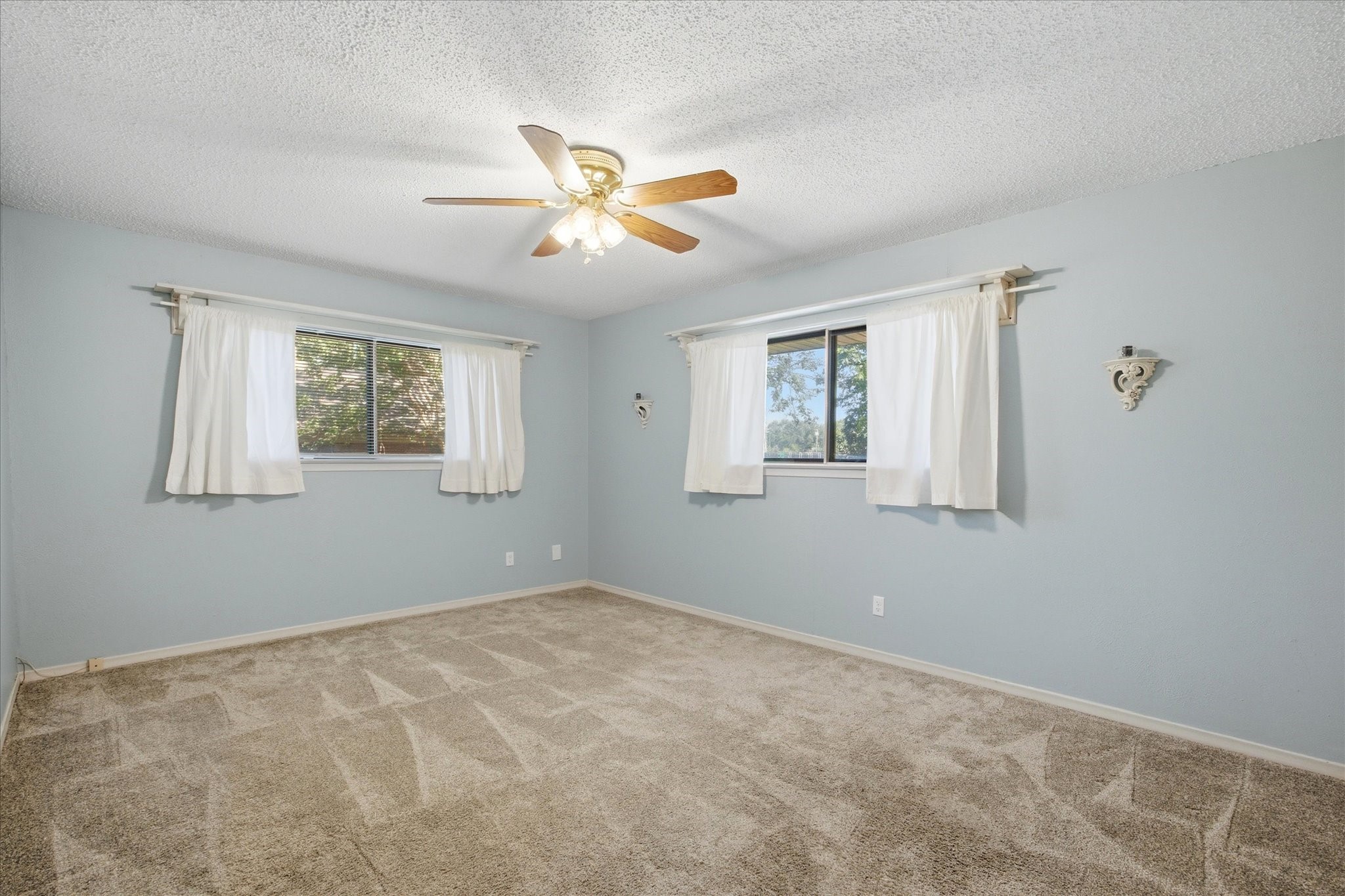 2308 Royal Lane Greenville TX 75402