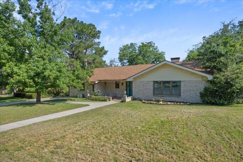 2308 Royal Lane Greenville TX 75402