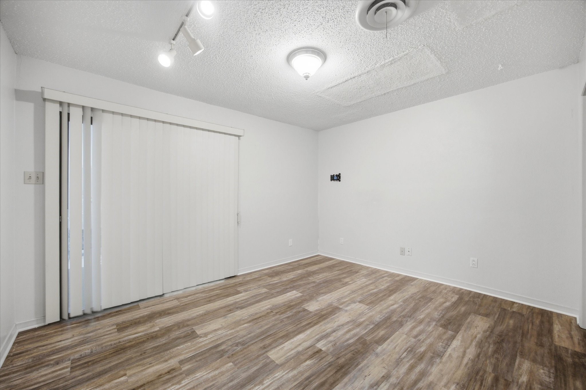 2308 Royal Lane Greenville TX 75402