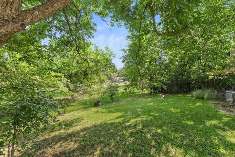 2308 Royal Lane Greenville TX 75402