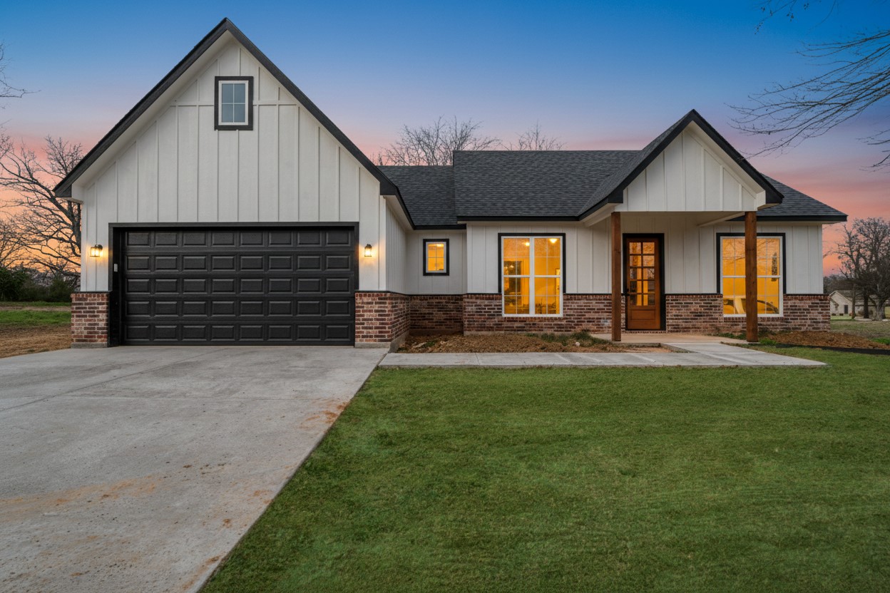 535 E Fairview Street Blossom TX 75416