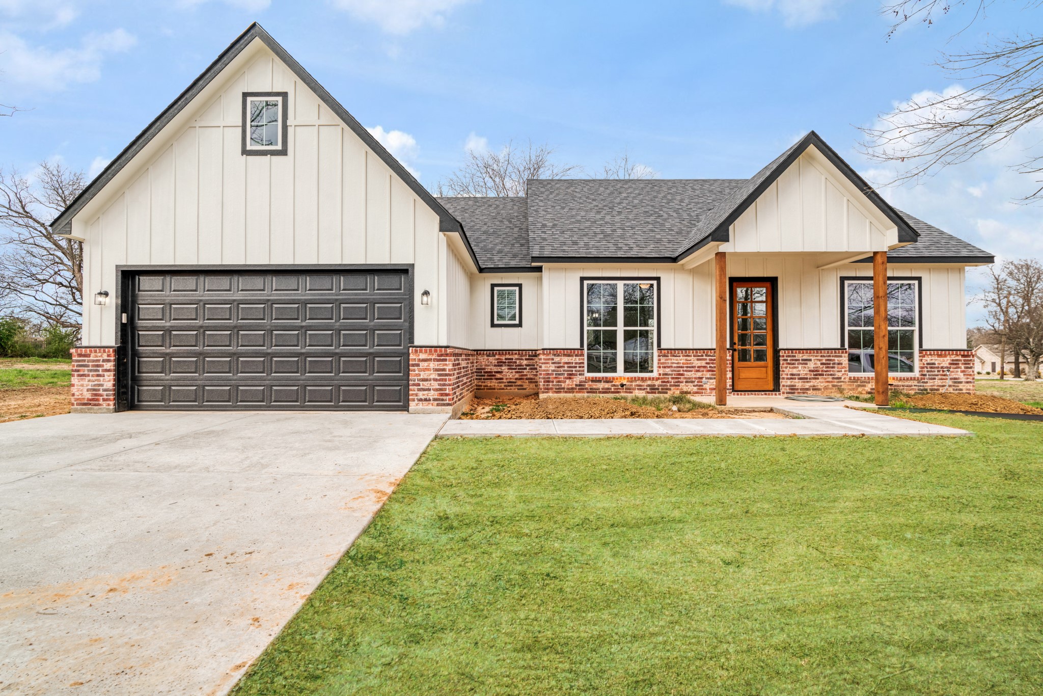 535 E Fairview Street Blossom TX 75416