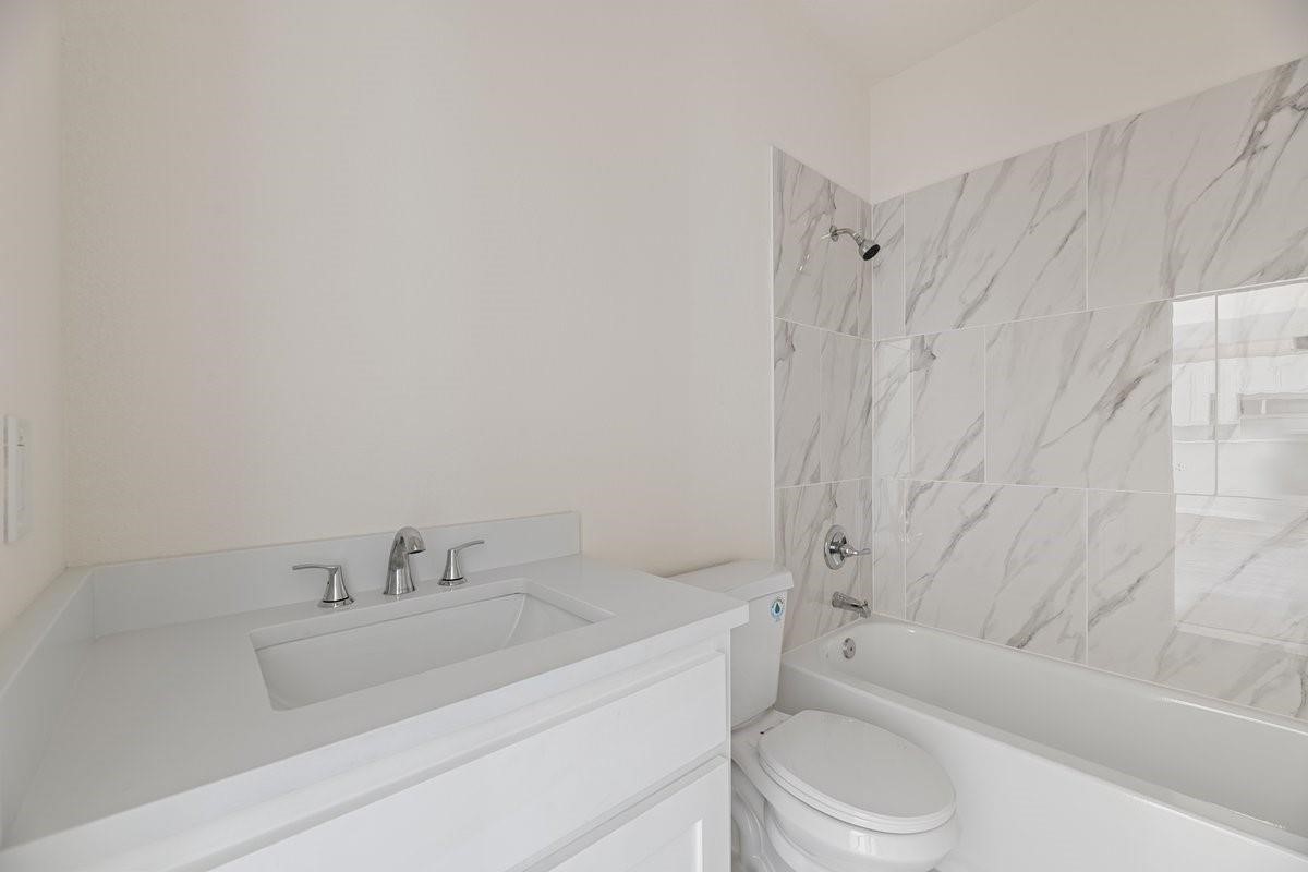 180 Nix Drive Emory TX 75440