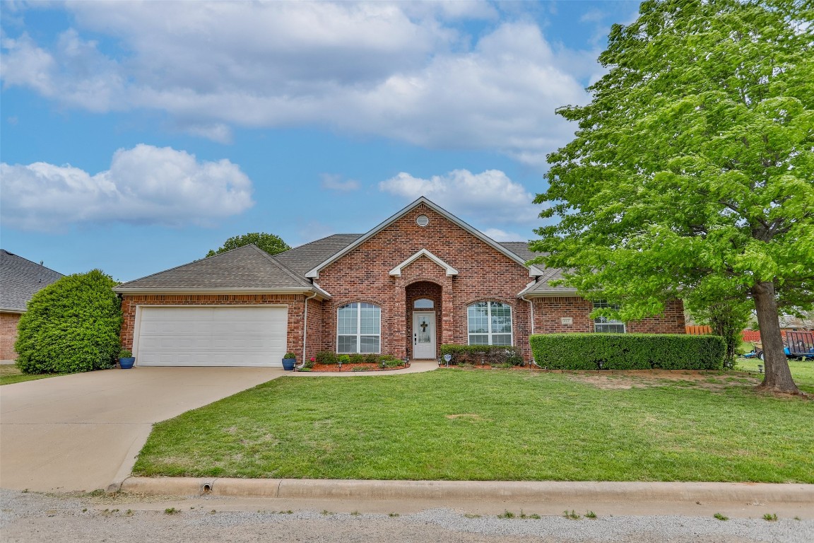 517 Katie Street Lindsay TX 76250