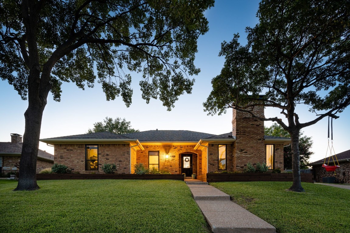 2204 San Simeon Place Carrollton TX 75006