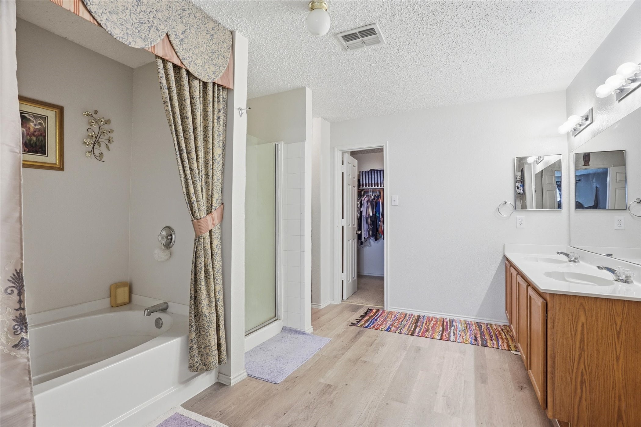 3551 Red Mine Lane Grand Prairie TX 75052