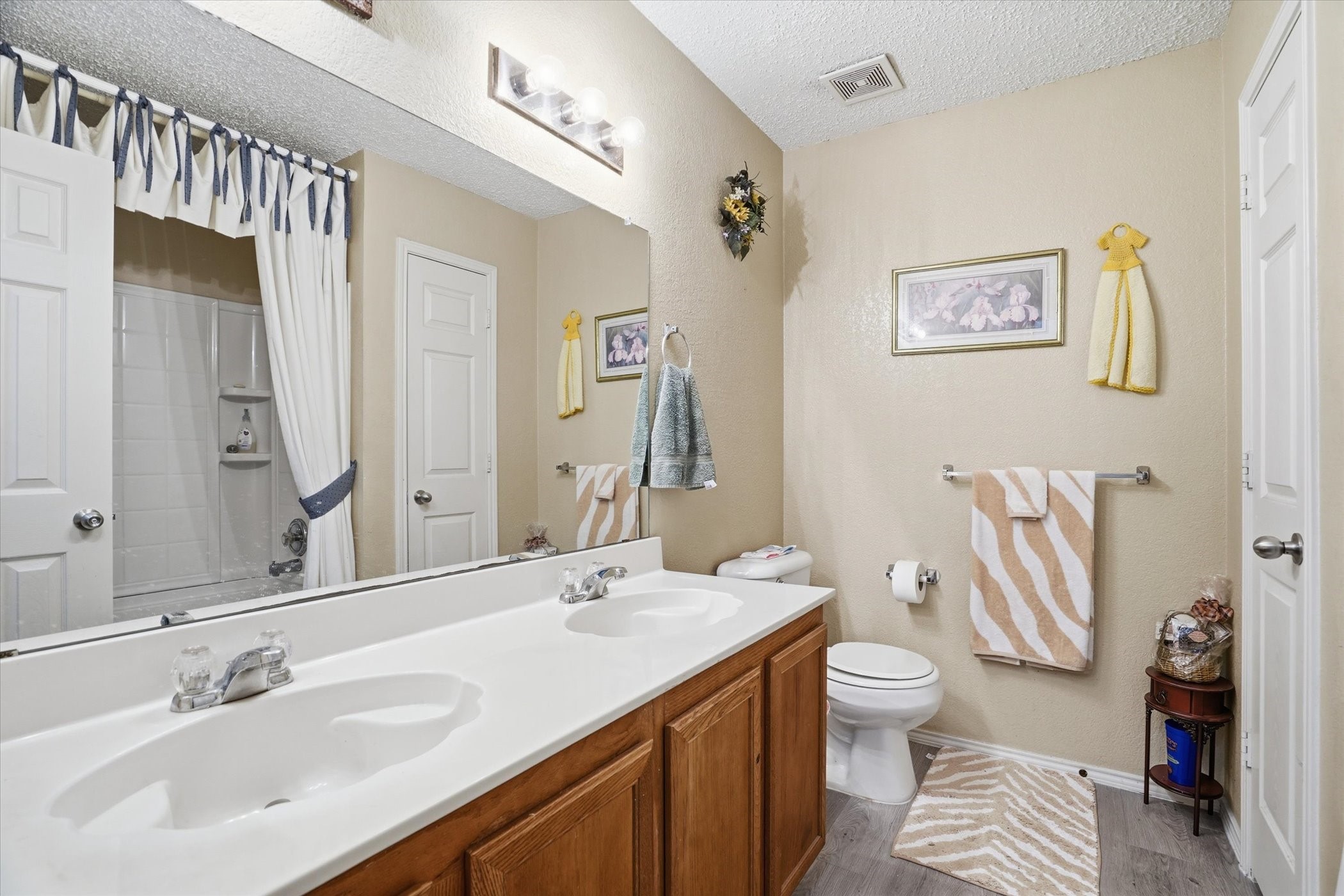 3551 Red Mine Lane Grand Prairie TX 75052