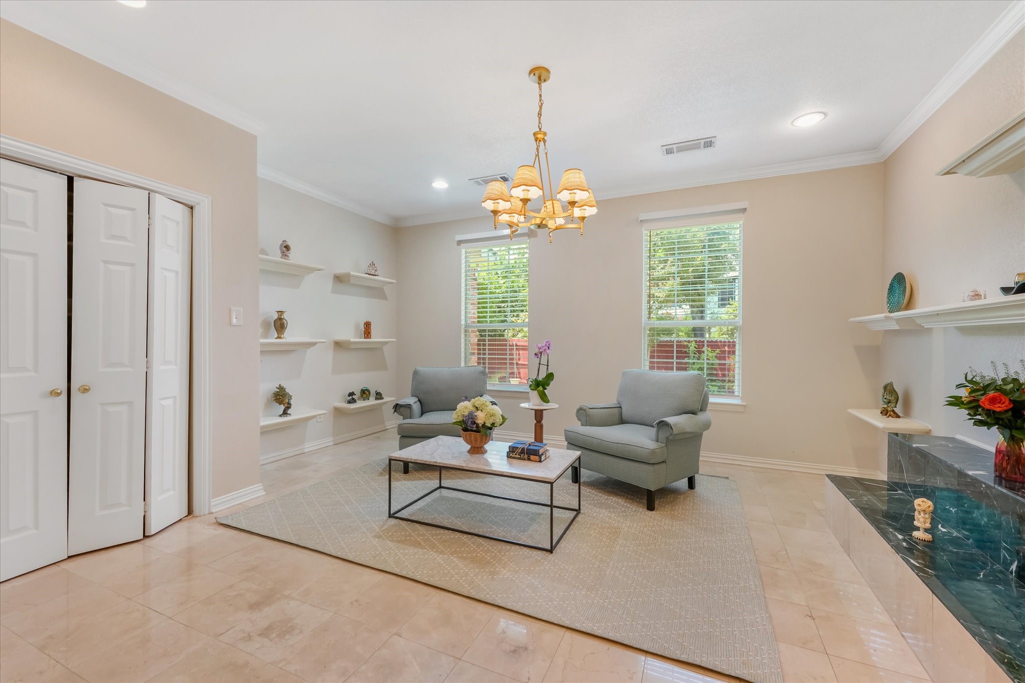 461 Shade Tree Court Hurst TX 76054