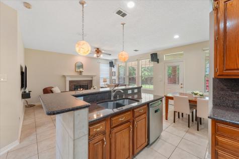 461 Shade Tree Court Hurst TX 76054