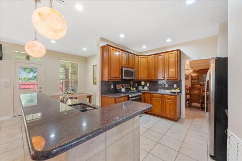 461 Shade Tree Court Hurst TX 76054