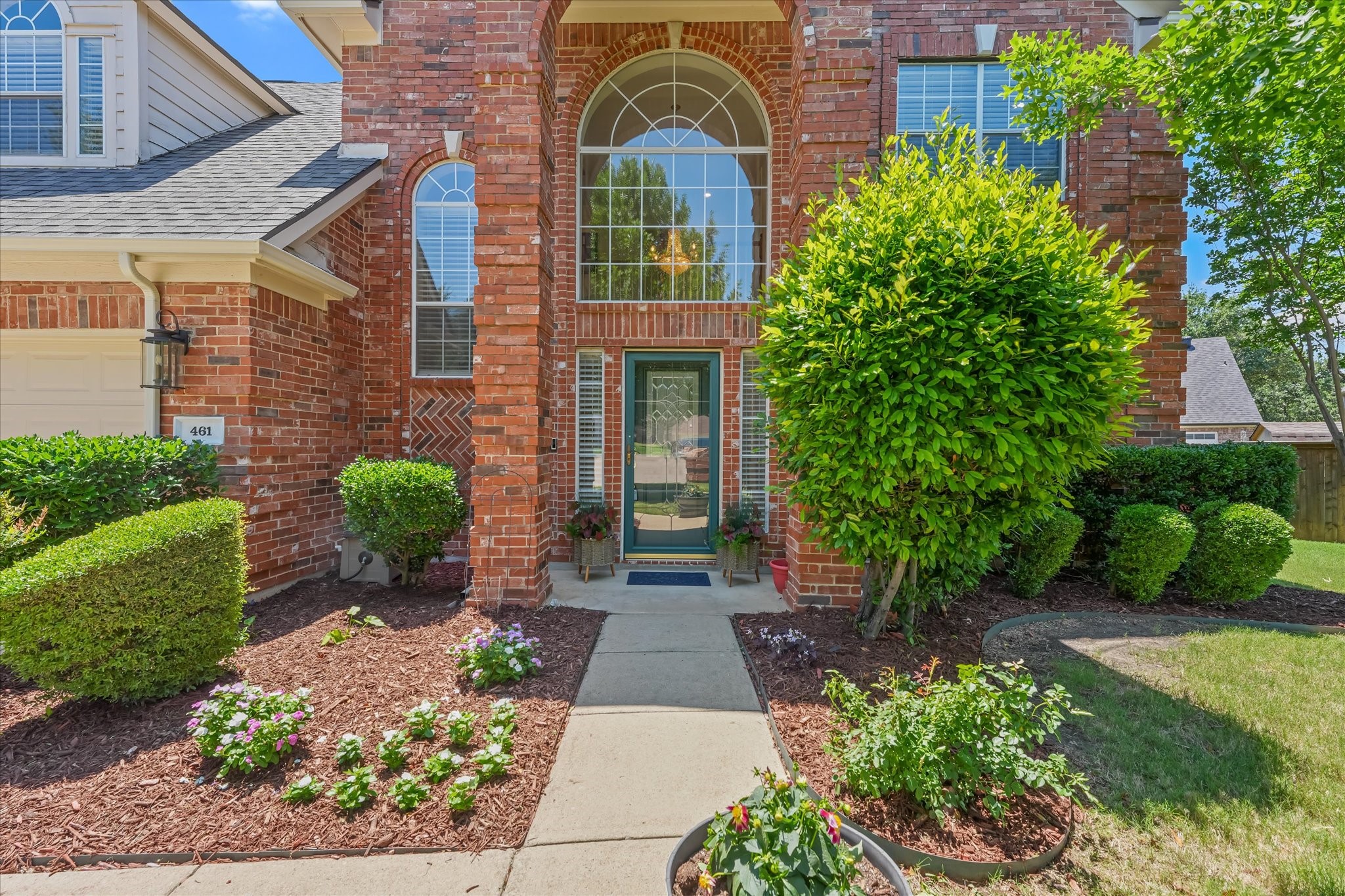 461 Shade Tree Court Hurst TX 76054