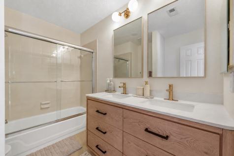 461 Shade Tree Court Hurst TX 76054