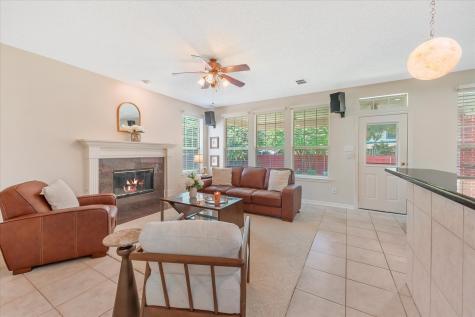 461 Shade Tree Court Hurst TX 76054