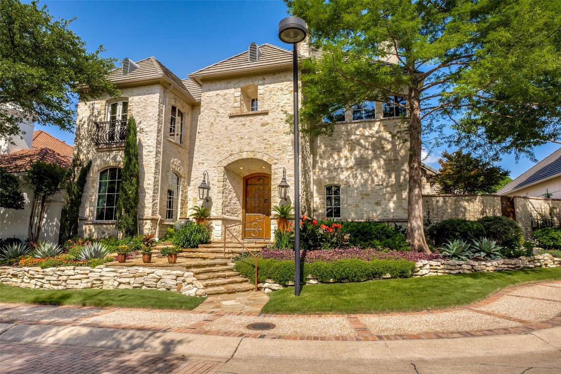 12 Sarah Nash Court Dallas TX 75225