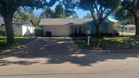 1621 Barron Lane Fort Worth TX 76112
