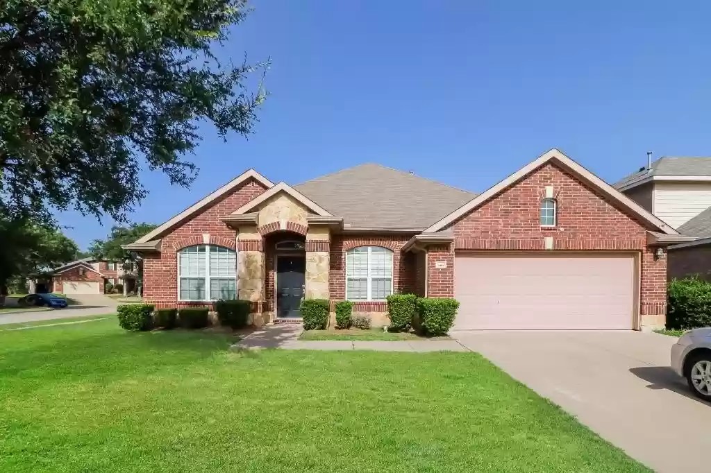 9302 Marble Falls Drive Arlington TX 76002
